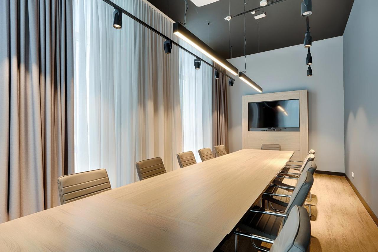 Premier Inn Wolfsburg City Centre Экстерьер фото