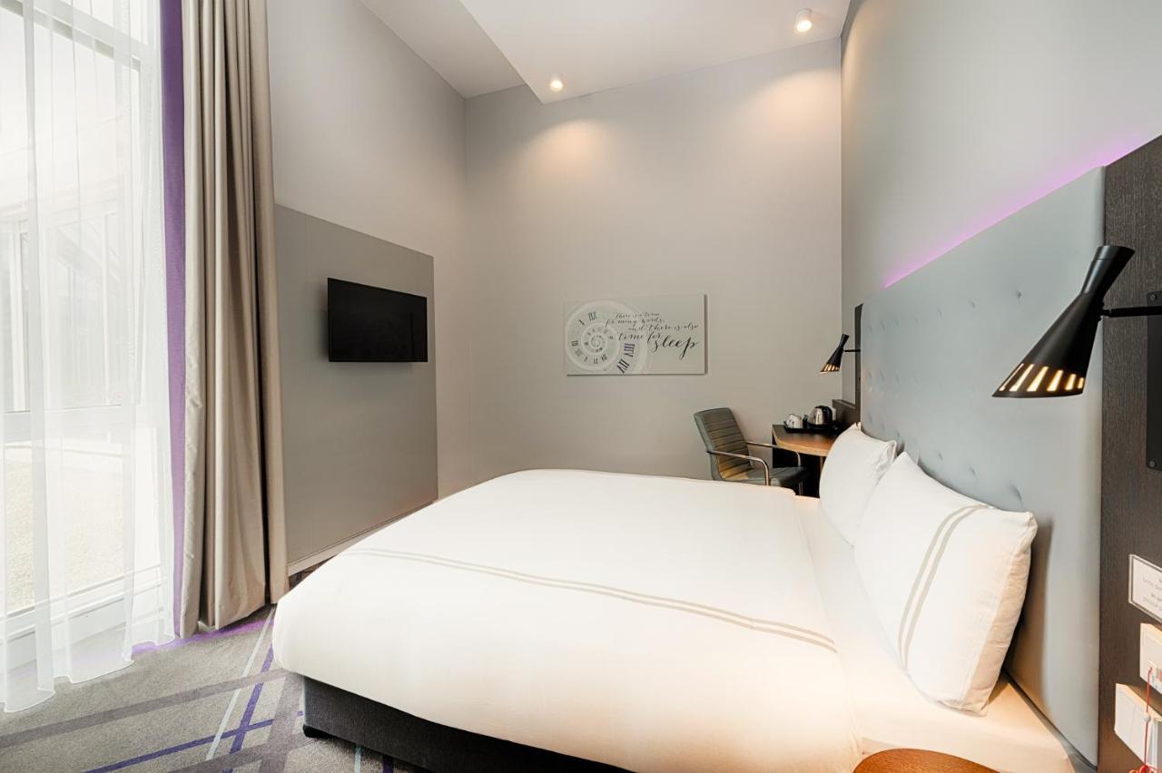Premier Inn Wolfsburg City Centre Экстерьер фото